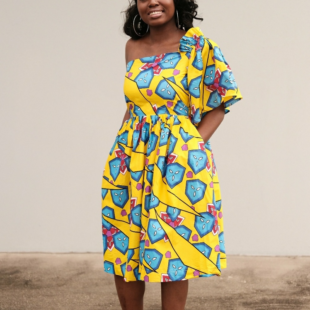 Women African print one sleeve dress - Picture 3 of 6